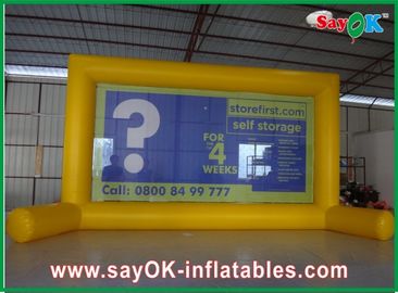 Cartelera de publicidad inflable amarilla al aire libre de pantalla de cine de la pantalla del aire con la lona durable del PVC
