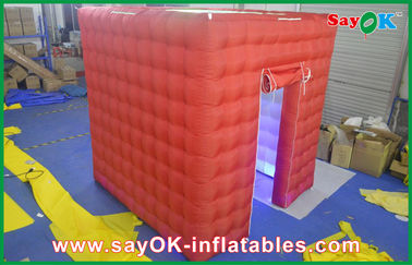 Cabina inflable roja de la foto de 2 puertas de la tienda inflable del cubo con uso de apertura superior del parque de atracciones