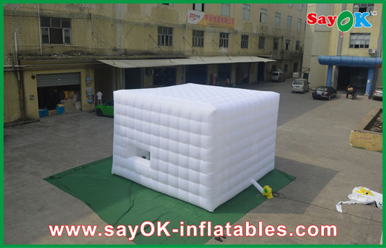 Tienda de campo inflable para exteriores Brillante 4x3m cuadrada Tienda de campamento inflable para fiesta / boda