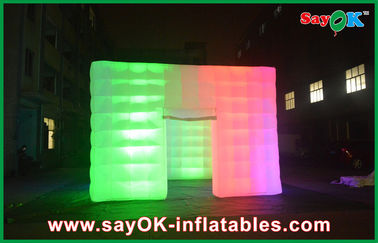 La tienda inflable impermeable durable del aire va al aire libre con la tienda inflable ligera llevada del cubo