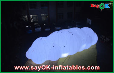 flotador inflable del globo de la nube del helio del PVC de 0.18m m en el aire con la luz del LED