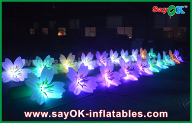 decoración inflable colorida de la cadena de flor de la boda de la iluminación de los 8m en etapa