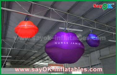 Luz inflable del labio de la forma roja de nylon LED de la boca para la prenda impermeable de la decoración el 1.5m del tejado