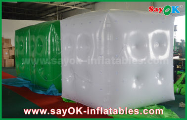 Haciendo publicidad del globo inflable verde blanco/del globo del helio del cubo con el logotipo imprima