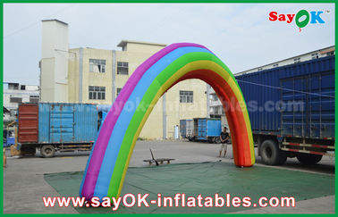 Arco de la entrada 4mH del arco 7mL X del arco iris/paño inflables gigantes inflables de Oxford del arco del arco iris para el acontecimiento