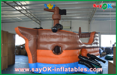 Castillo inflable de la diapositiva de la gorila del corsario de la forma grande de la nave para jugar de las clases