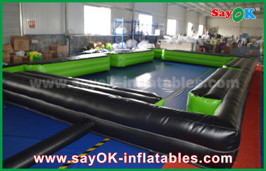 Negro inflable del juego del lanzamiento del fútbol/bolas inflables de la piscina 12 de las tablas de Snookball de los juegos inflables verdes de los deportes