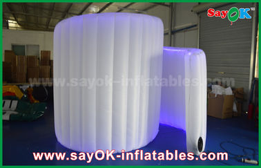 Fondo inflable de iluminación llevado inflable blanco de la cabina de la foto de la pared de Sprial de la tienda del aire de Kampa