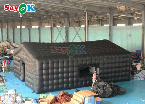 Tenda de fiesta de PVC infladable cubo comercial negro discoteca luz tienda de club nocturno móvil construido - En pantalla