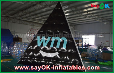 El PVC impermeable explota el logotipo de la pirámide que imprime los productos inflables promocionales para el acontecimiento