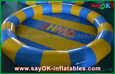 Contenedor de agua inflable de aire ajustado juguetes de agua inflable de PVC piscina para niños jugando