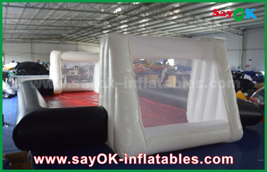 calidad comercial inflable blanca del PVC de 0.55m m/del negro de encargo Inflatables del campo de fútbol