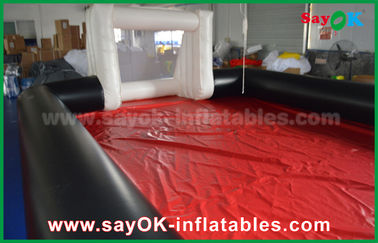 calidad comercial inflable blanca del PVC de 0.55m m/del negro de encargo Inflatables del campo de fútbol
