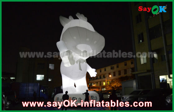 Decoraciones de patio inflables Personalizados Personajes de dibujos animados inflables Ganado blanco 10m de altura