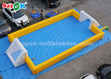 Campo de fútbol inflable del fútbol el 12*6m del PVC de los juegos inflables amarillos inflables gigantes de los deportes