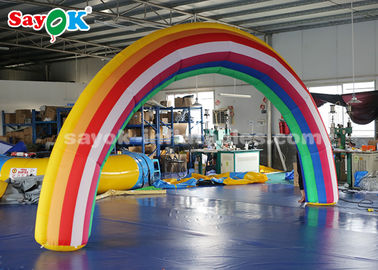 Arco inflable inflable de encargo del arco iris del paño 6*3mH del arco 210D Oxford para el negocio de alquiler