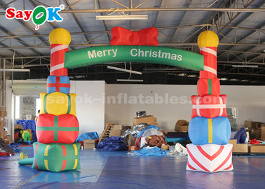 arco inflable de la Navidad de los 5*4m con la caja de regalo para Garde/la calle