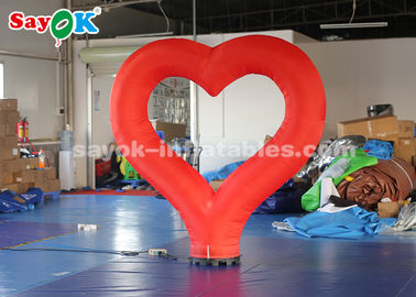 decoración inflable de la iluminación del corazón rojo de nylon del paño 190T para el día de tarjeta del día de San Valentín