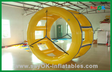 Juguetes inflables del agua del balanceo divertido amarillo, equipo del parque del agua