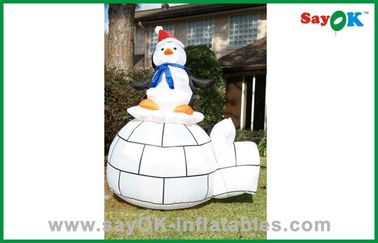 Decoraciones inflables del día de fiesta de la Navidad del muñeco de nieve lindo de Papá Noel con el sombrero de Papá Noel