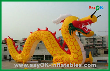 Personajes de dibujos animados inflables del dragón chino inflable amarillo de encargo para las actividades