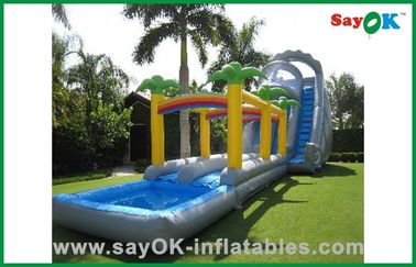 Piscina comercial con tobogán en el patio trasero para niños, tobogán de agua con tobogán de acción, salto en el aire, castillo con piscina