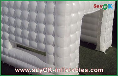 Tienda inflable grande blanca del aire del acontecimiento del patio trasero inflable gigante de la tienda L4mxW4m