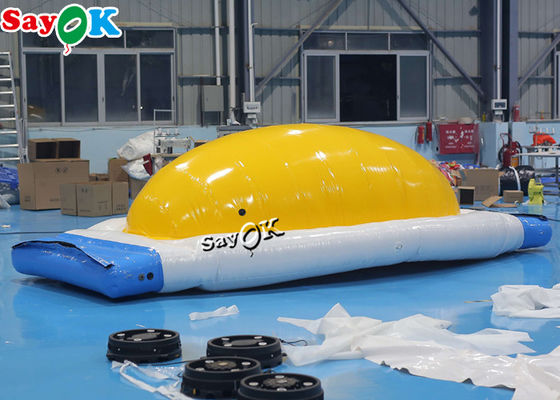 Bolas de agua inflables Amarillo Blanco 0.9mm PVC juguetes de agua inflables Curso de obstáculos Salto cama de salto