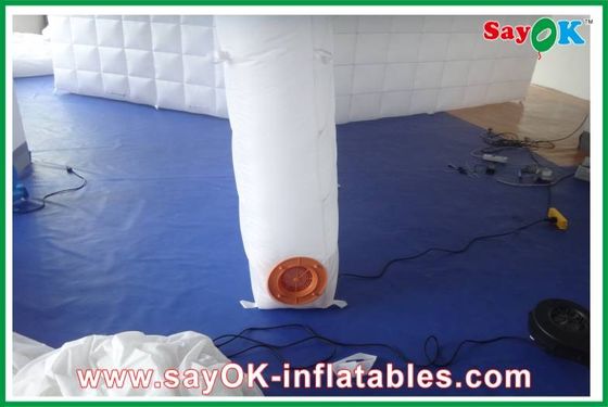 Muelle de separación inflable de la tienda de la familia de aire personalizada / Pared conjunta de luz Led inflada para boda