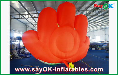 El diámetro 5 metros de palma inflable llevó las luces para hacer publicidad de la promoción