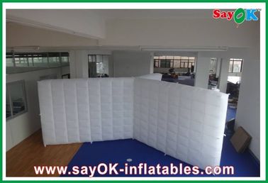 Muelle de separación inflable de la tienda de la familia de aire personalizada / Pared conjunta de luz Led inflada para boda