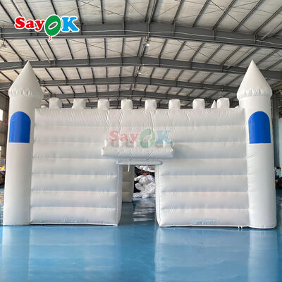 Castillo inflable impermeable ignífugo y resistente a los rayos UV blanco personalizado para bodas y fiestas al aire libre