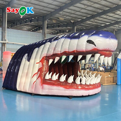 Tienda comercial de túnel de cabeza de tiburón inflable de PVC de 0,4 mm - retardante de llama y tamaño personalizable para deportes de fútbol al aire libre