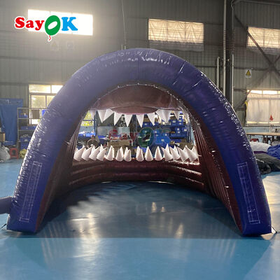 Tienda comercial de túnel de cabeza de tiburón inflable de PVC de 0,4 mm - retardante de llama y tamaño personalizable para deportes de fútbol al aire libre